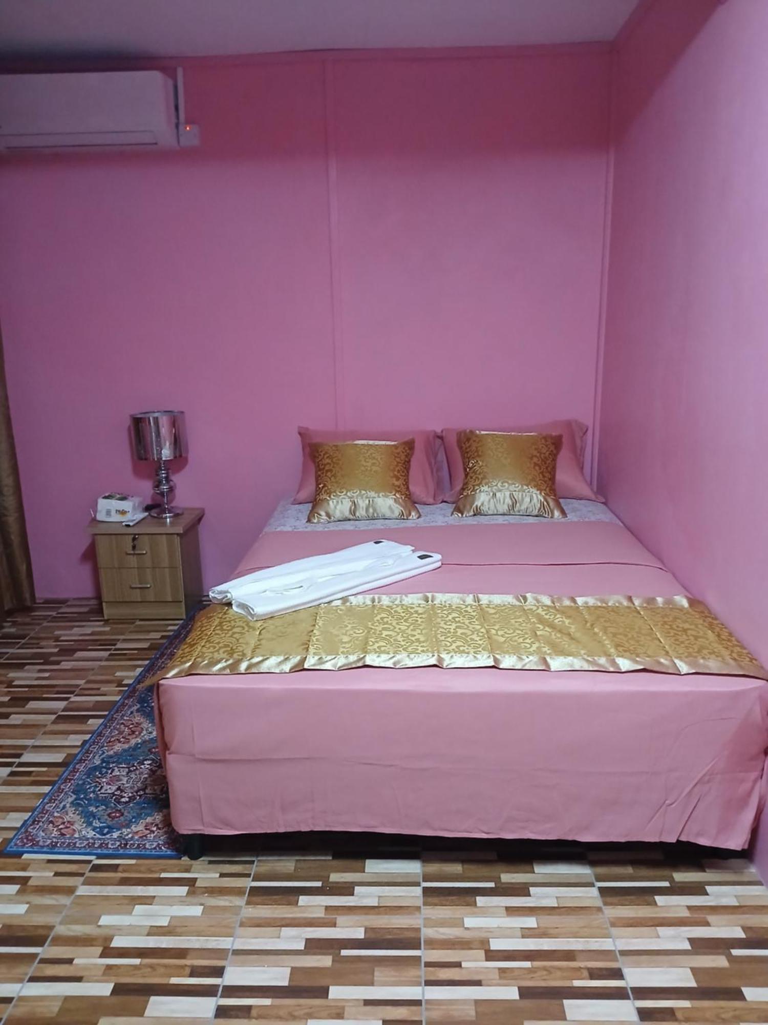 Natrue'S Haven Bed & Breakfast Marigot Exterior photo